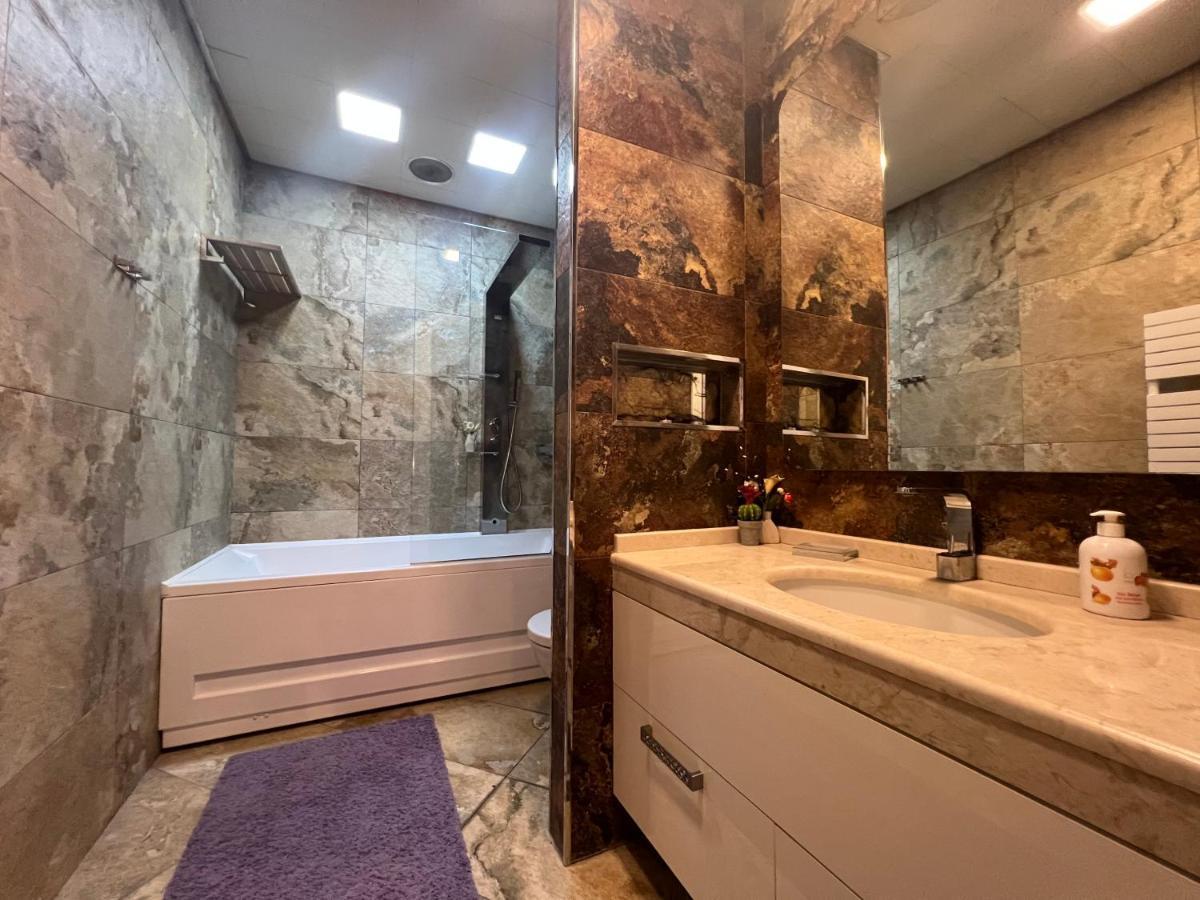 Megafun Luxury Family Apartment Bakü Dış mekan fotoğraf
